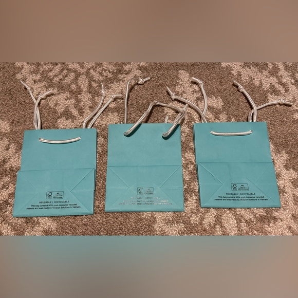 Tiffany & Co. Signature Blue Gift Bag/Gift Card💙 - Picture 3 of 13